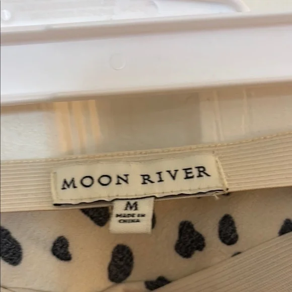 Moon River Cream and Black Patterned skirt - Picture 2 of 3